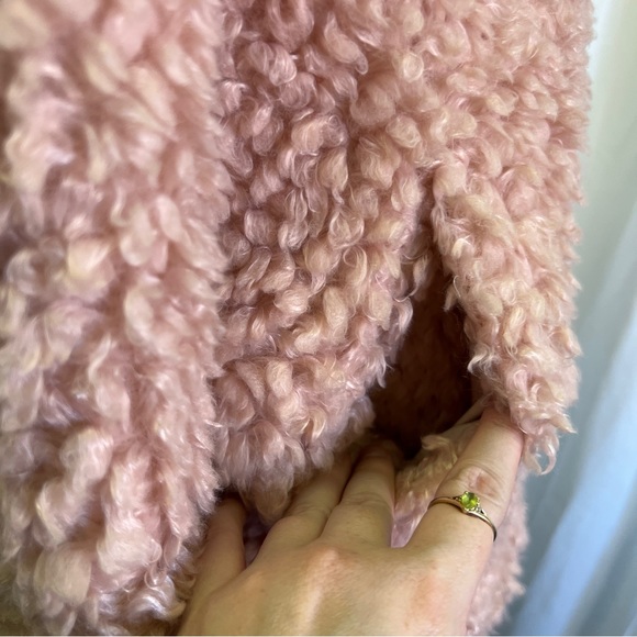 Bishop and Young Pink Fuzzy Oversized Collar Jacket - Picture 3 of 10